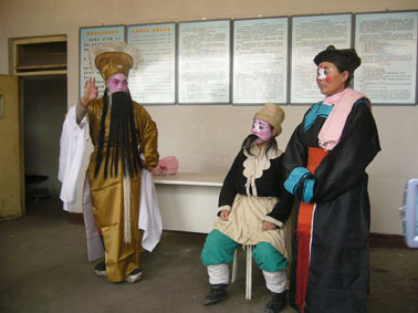 ܛ���衶�ֲ�е�һ�����棬��λ��Ǿ���Ů�԰�������ݵĽ�ɫΩ��ΩФ��